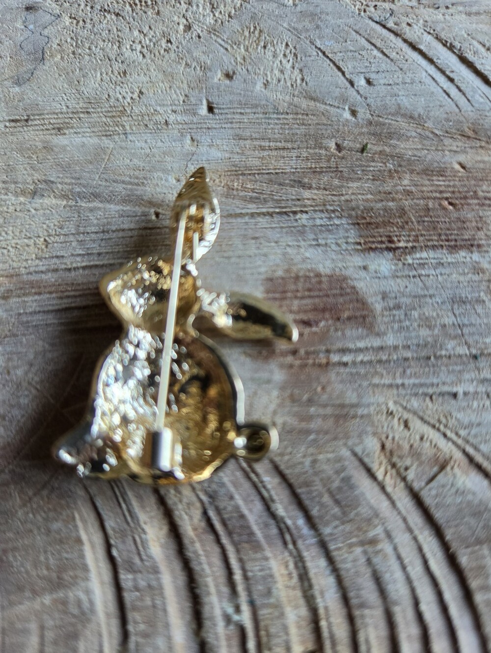 Rhinestone Rabbit Brooch - Picture 3 of 5